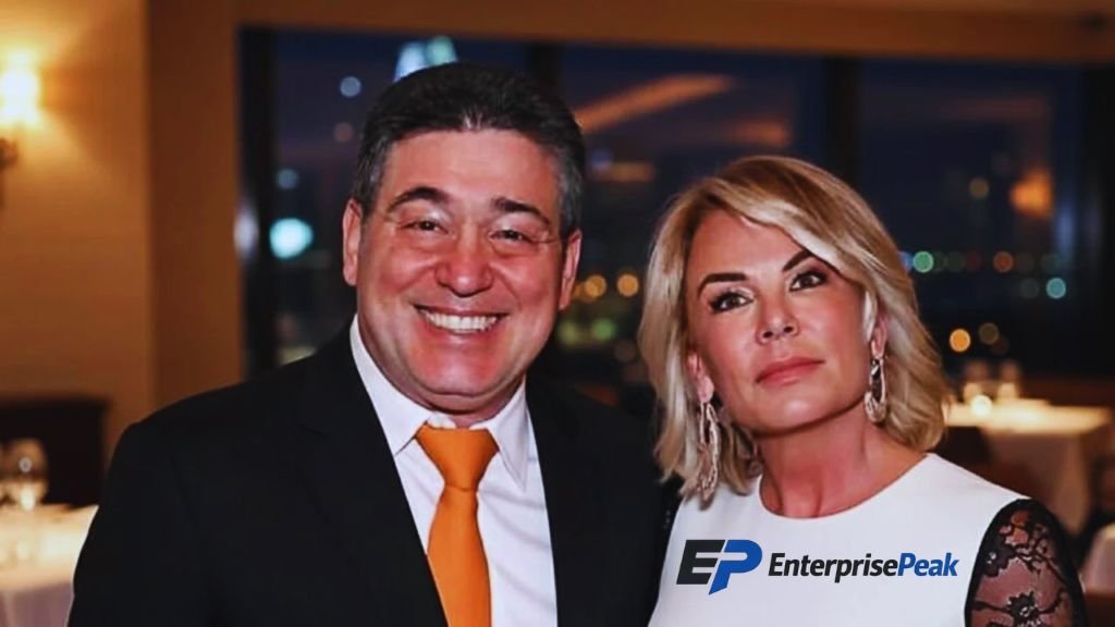 Itzhak Ezratti Wife