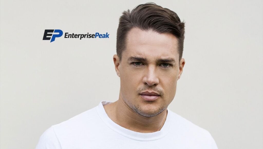 Alexander Dreymon Height